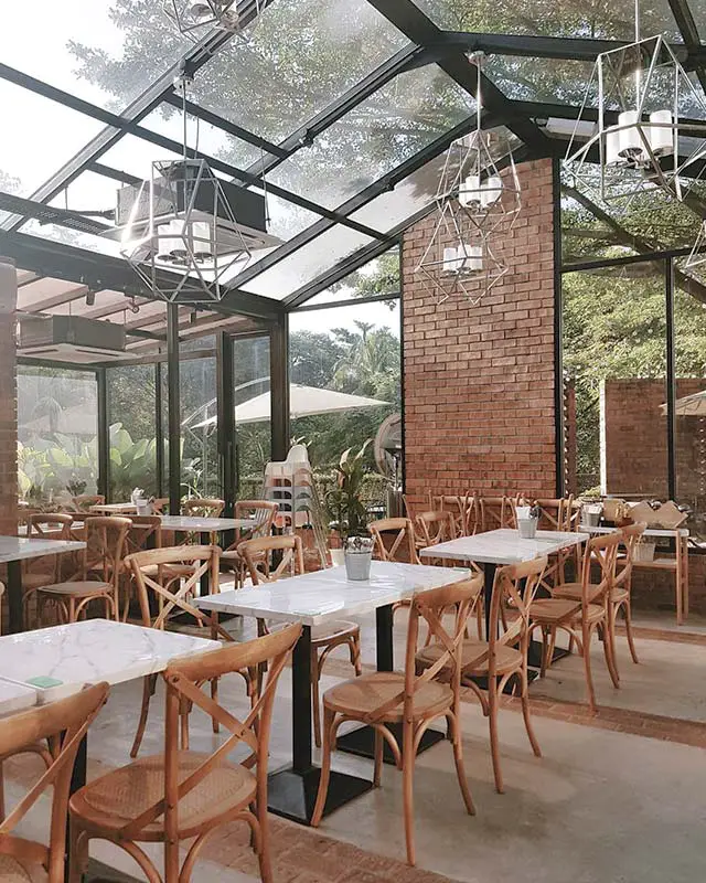 interior-table-arrangement-of-pokok-kl