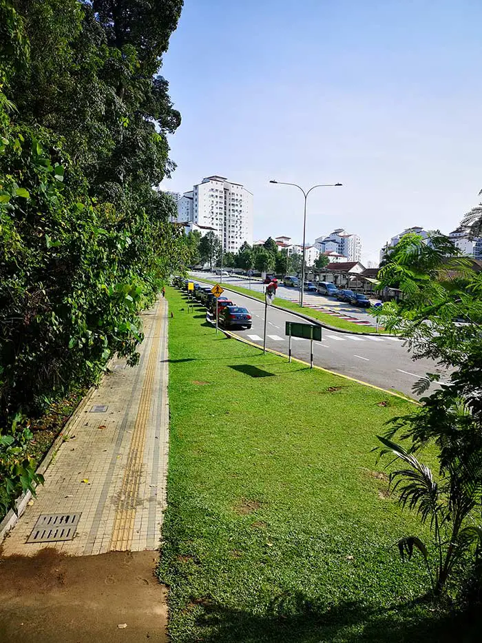 parking at bukit gasing via hillpark trailhead