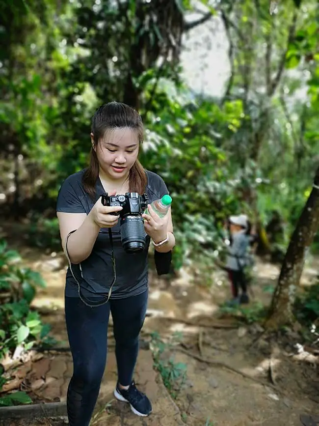 valerie taking professional photography in bukit gasing