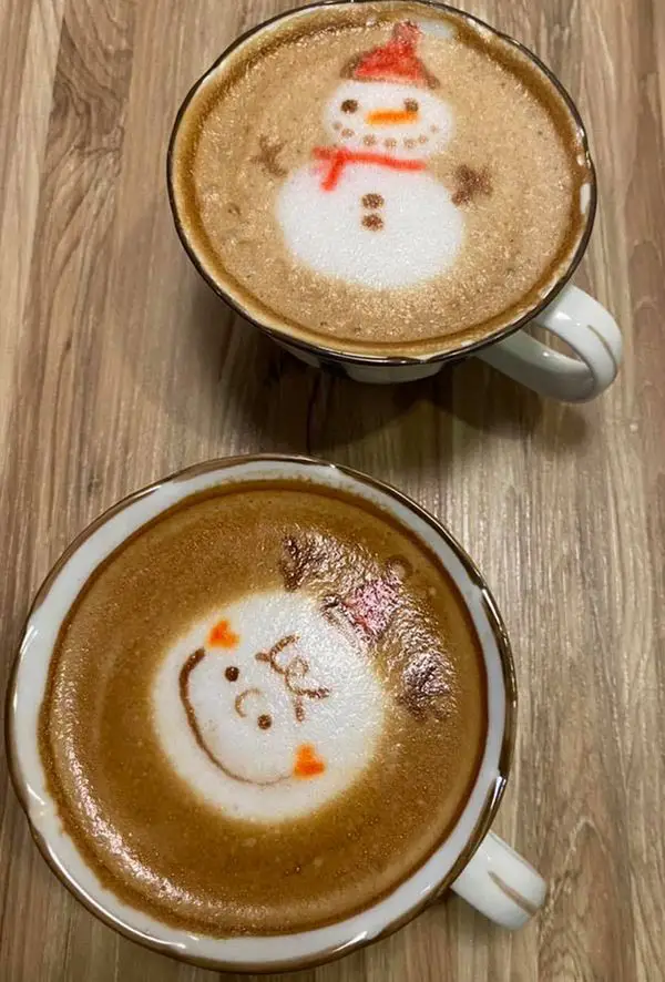cute-latte-art-served-in-this-taman-desa-cafe