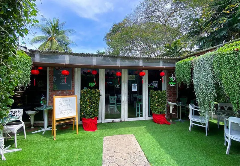 facade-of-foliage-cafe-taman-desa