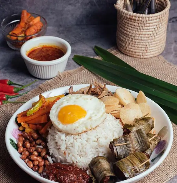 nasi-lemak-with-laksa-gravy-and-sambal-made-from-scratch-by-charlie-cafe