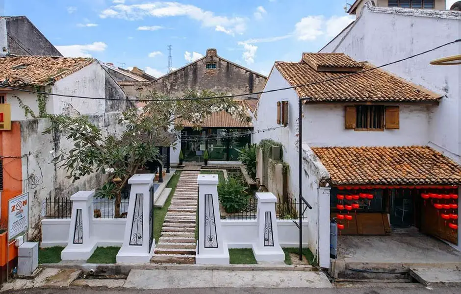 outside view of cafe chop tiang bee in melaka