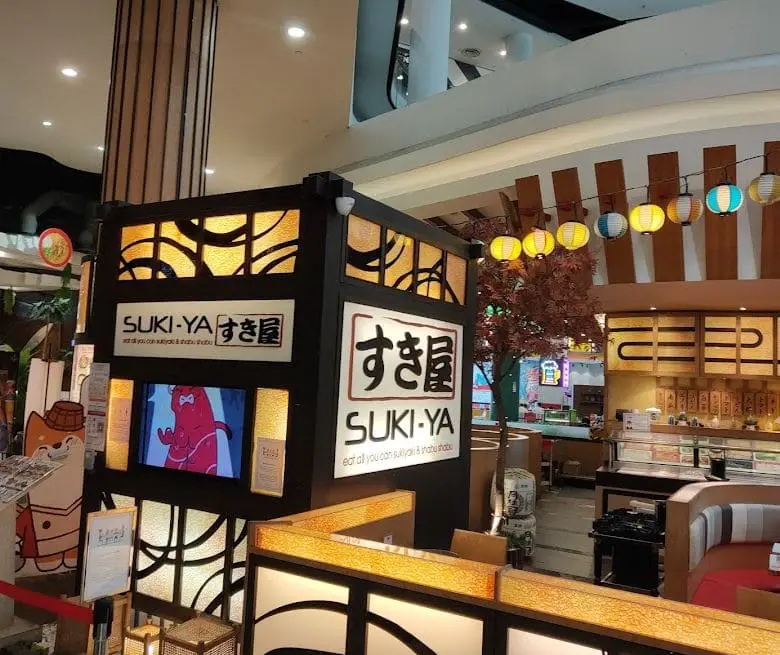 ambiance of sukiya hotpot in bugis