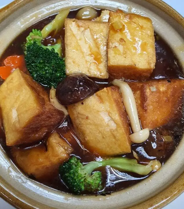 claypot tofu at su shi piao xiang vegetarian food near bugis area
