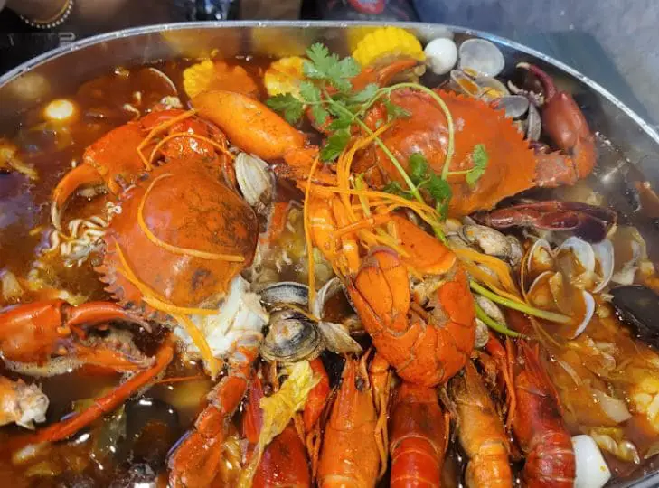 famous seafood platter only in jiu gong ge hotpot bugis