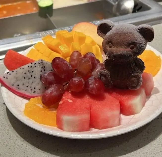 fruit selection in hai di lao bugis