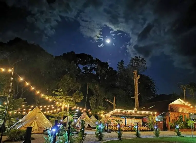 gopeng glamping malaysia at night