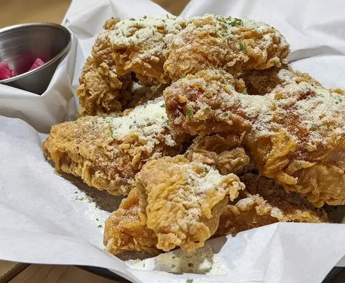 korean fried chicken with picked radish in pizzamaru bugis