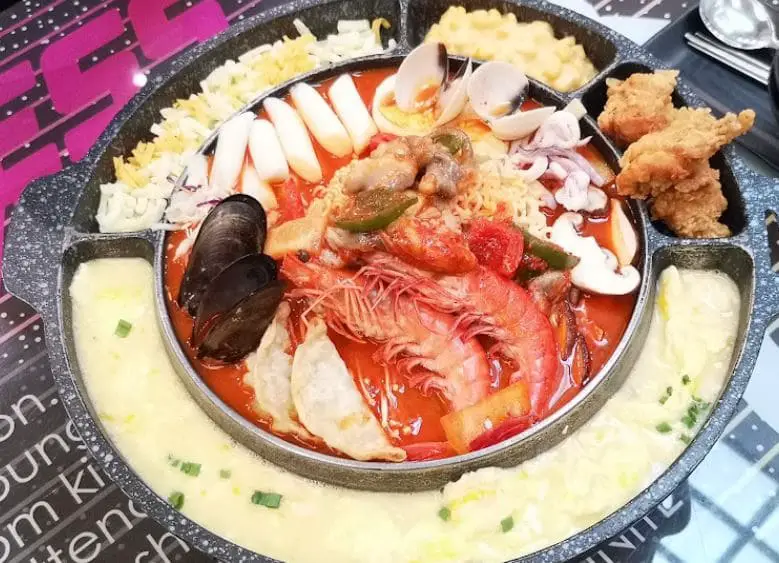 seafood cheese platter that is served in seoul yummy is a must try korean food here