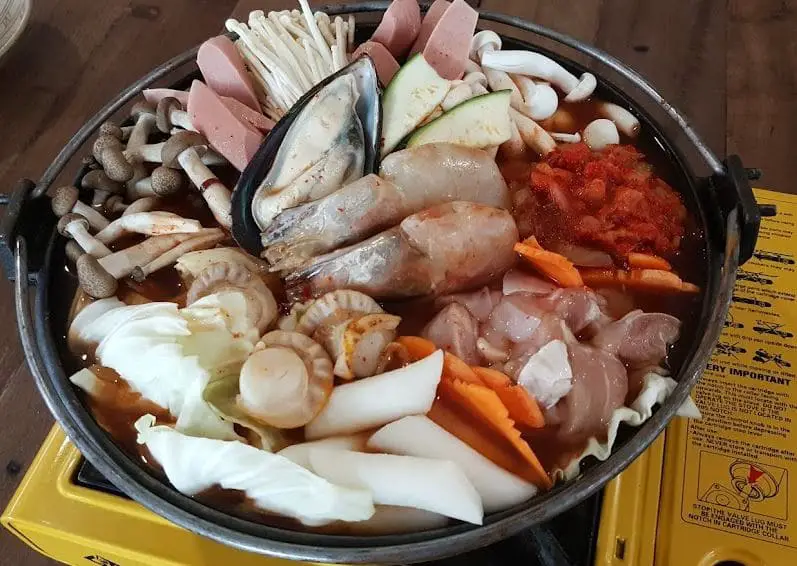 seafood steamboat cameron highlands in misokimchi