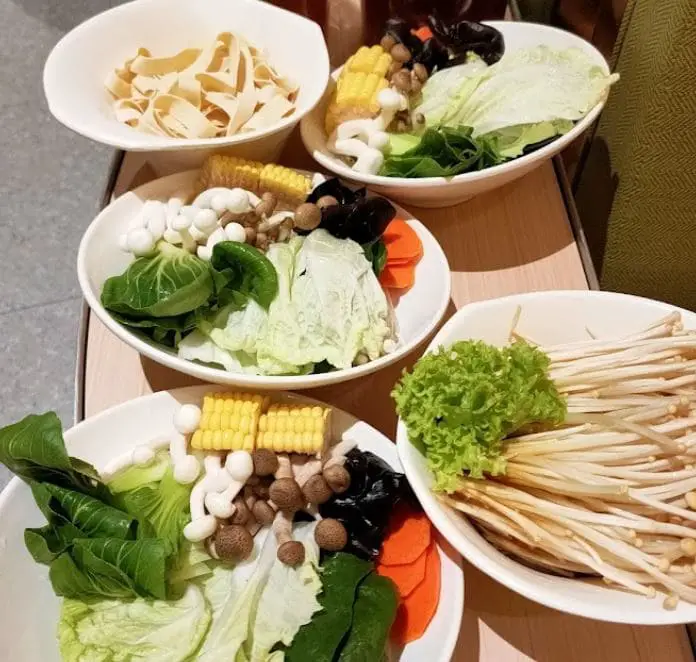 vegetable plates in hai di lao