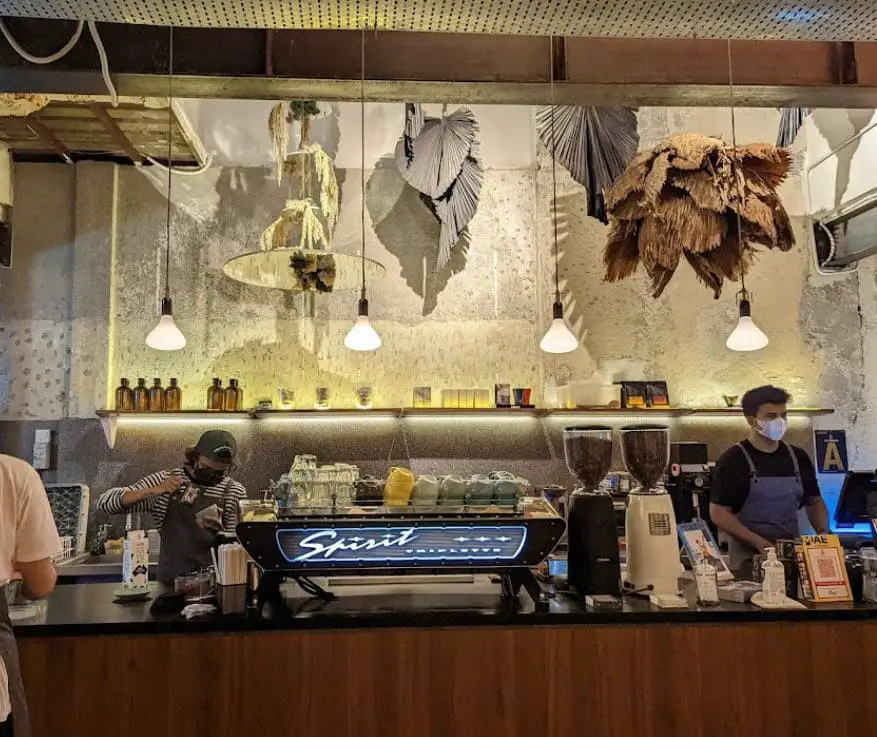 barista counter of feeka coffee roaster in bukit bintang
