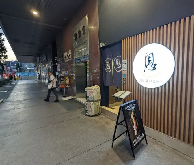 facade of en sushi for bugis japanese food in singapore