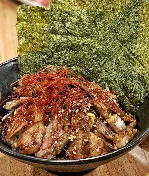 japanese meat bowl at hey yakiniku in bugis singapore