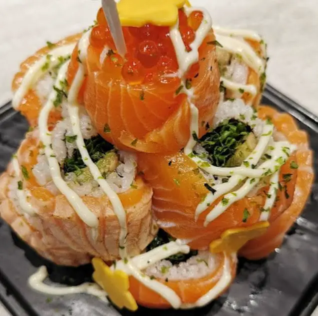 salmon sushi served at itacho sushi japanese restaurant in bugis