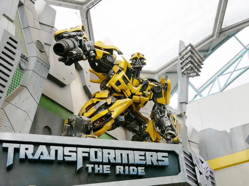 transformers ride is one of the best ride in the whole USS that you can take when it's raining