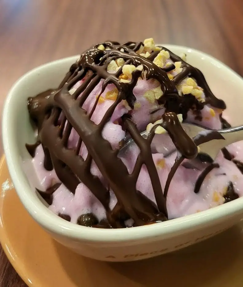 chocolate ice cream available at molten cafe