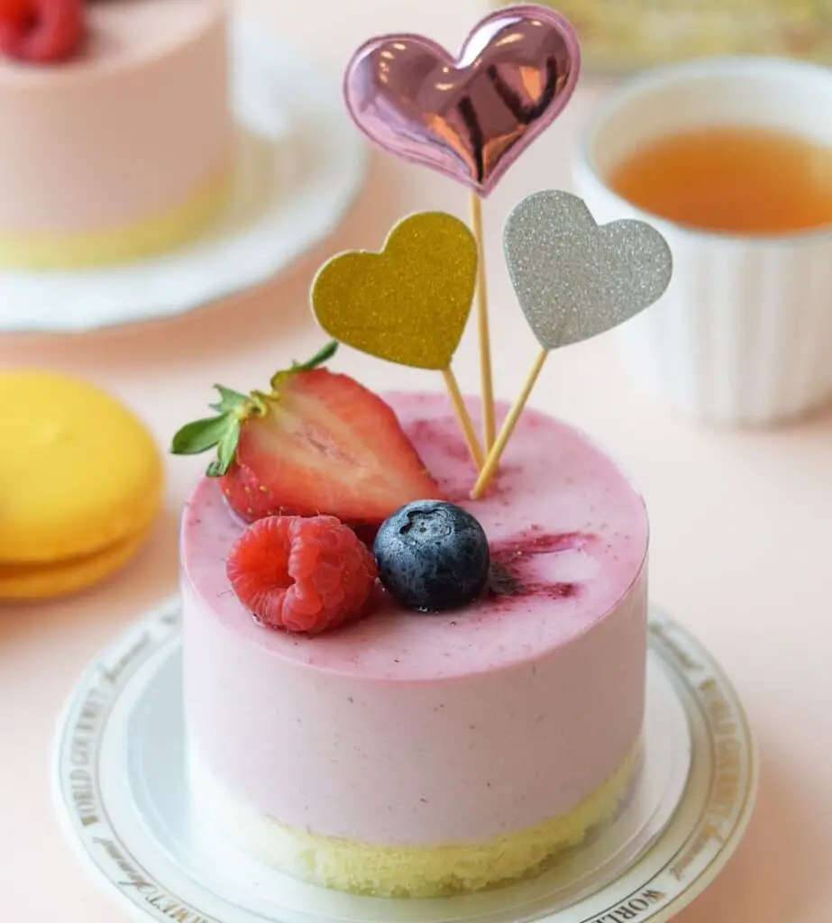 cream cheese raspberry cake by paris baguette a well known bugis cake shop