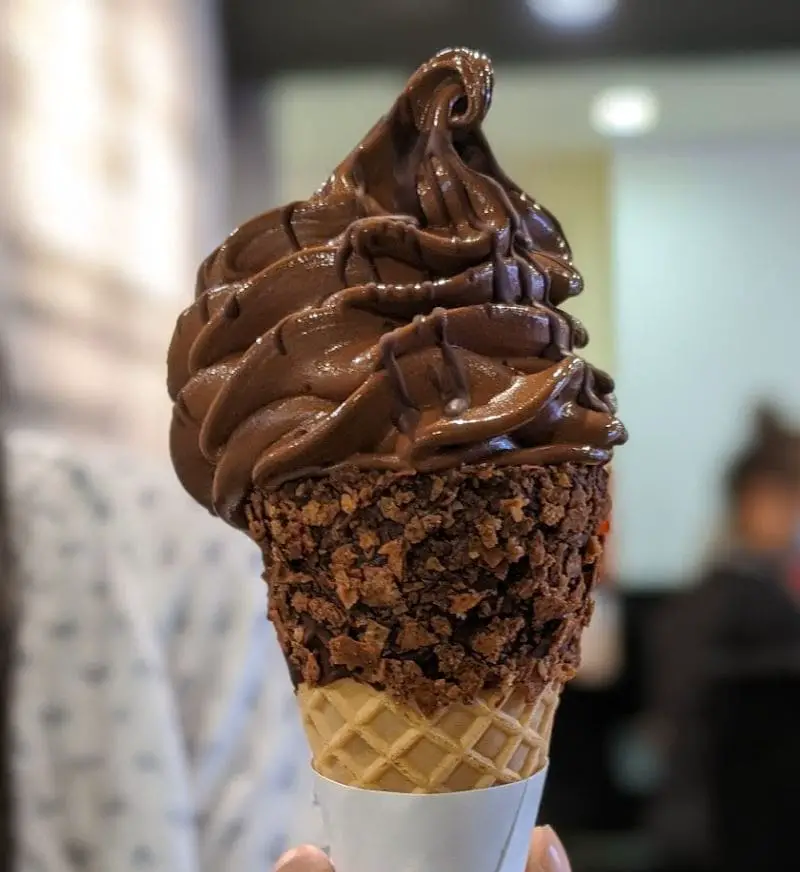 loaded chocolate ice cream by chocolate origin in bugis