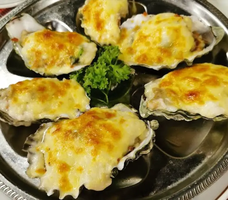 oyster with cheese served at the ship in penang