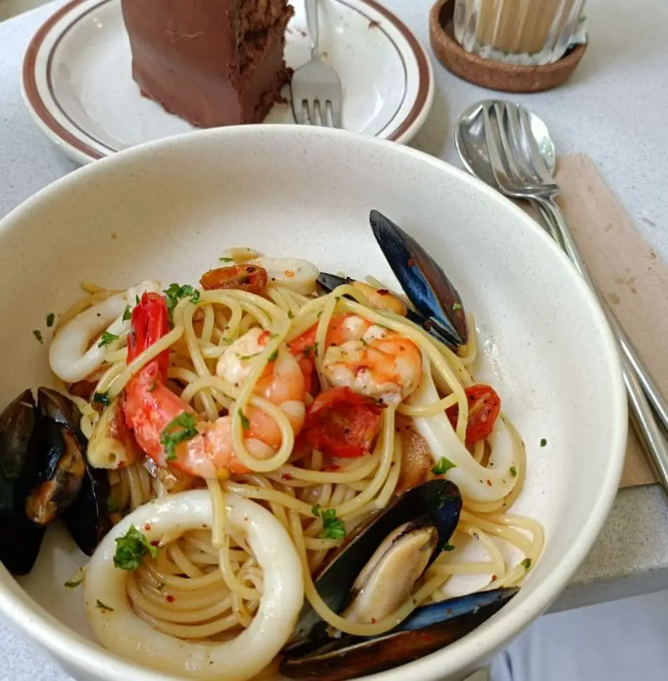 seafood pasta by 3 year old cafe