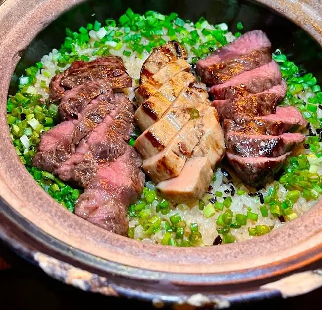 beef bowl at torasho ramen