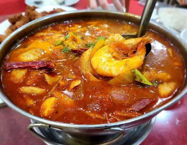 fiery red thai tomyum at cherry blossom thai restaurant in bayan lepas penang