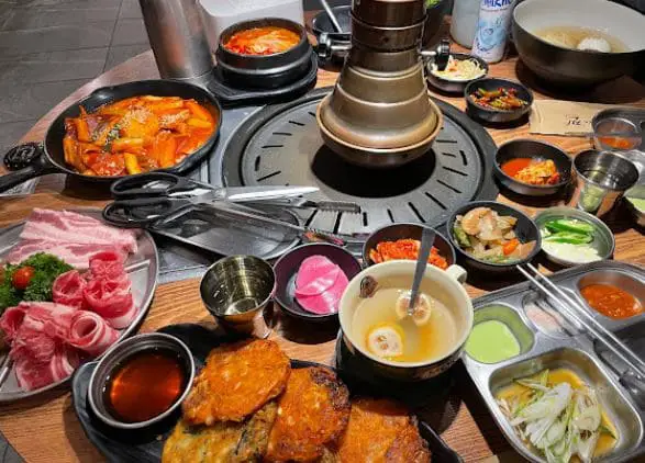 kbbq and side dishes at taste of korea restaurant