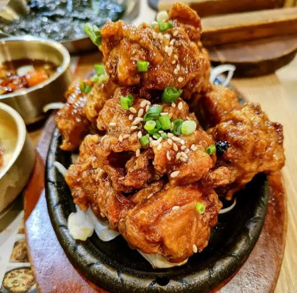 korean fried chicken served at sbcd korean tofu house tanjong pagar