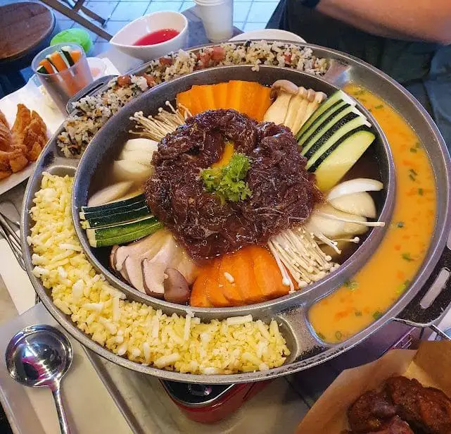 korean hot pot at chicken up