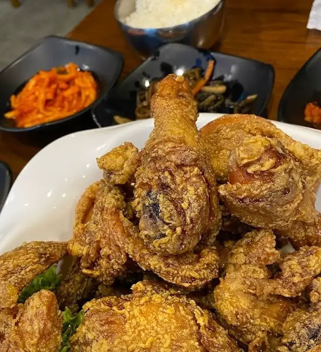 load of korean fried chicken on a plate at mimi korean bbq restaurant near tanjong pagar