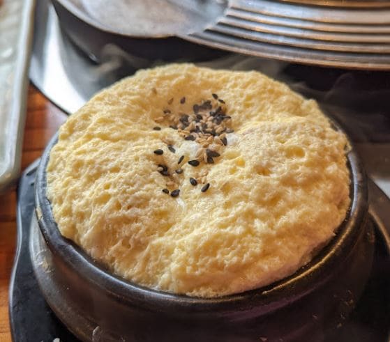 puffy korean steamed egg at sin manbok