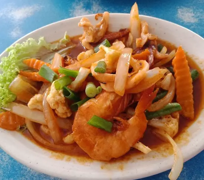 thai stir fry seafood in nana tomyum georgetown
