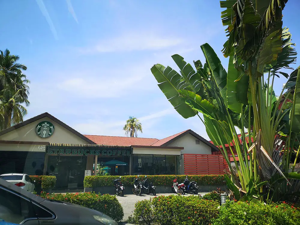 front view of starbucks batu ferringhi in penang