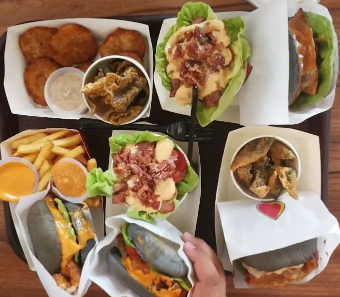 Spade's Burger SS15 variety choices