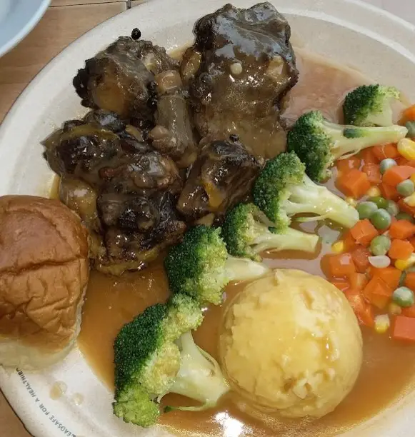 Odeon Western Food beef and broccoli