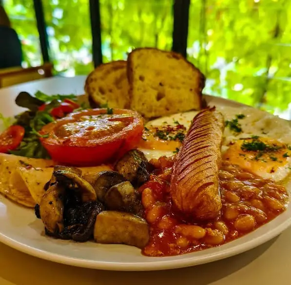 big breakfast at Belly and the Chef Cafe