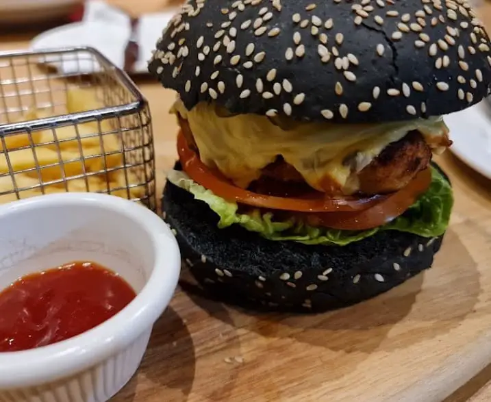 black burger from Jekyll & Hyde western restaurant in pj