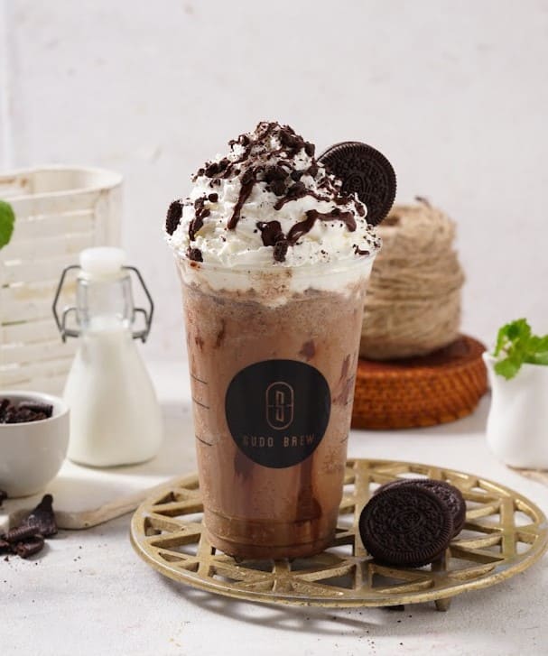 chocolate oreo drink from Sudo Brew at pj