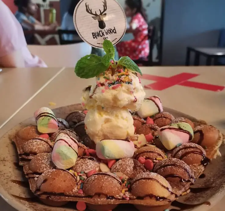 eggette ice cream at Blackwood Cafe Petaling Jaya