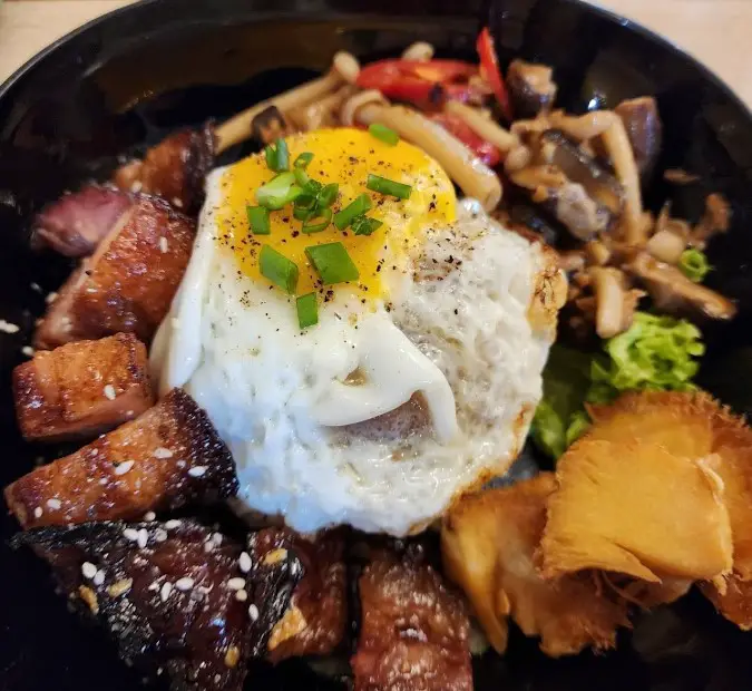 fried pork pasta from Bookmark Coffee PJ