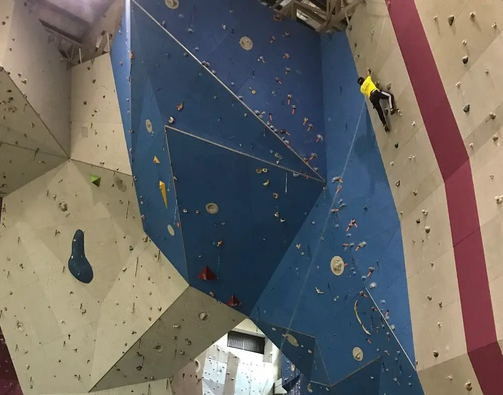 high wall climbing at Taman Cabaran (Wall Climbing)