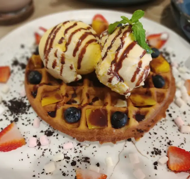 ice cream waffle from Fat Doo Doo Cafe pj