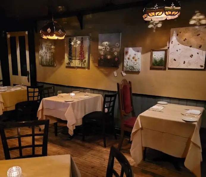 italian classic interior of La Toscana milton