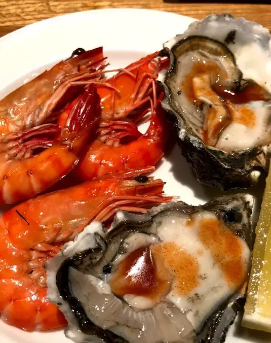 oyster and prawn from Eyuzu japanese restaurant in pj