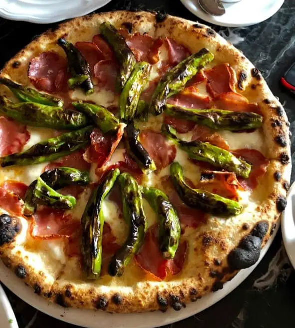pepper pizza at 7 Enoteca