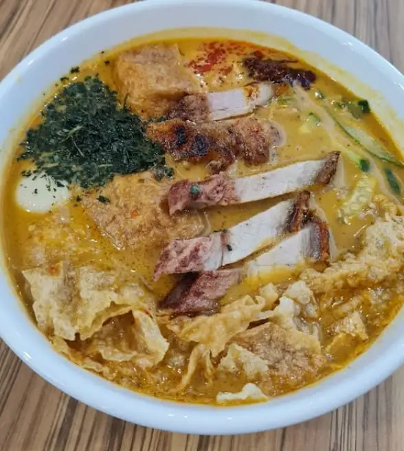 pork laksa form Kafe Wake Me Up