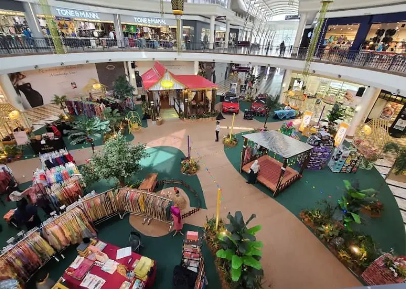 raya in Alamanda Shopping Centre
