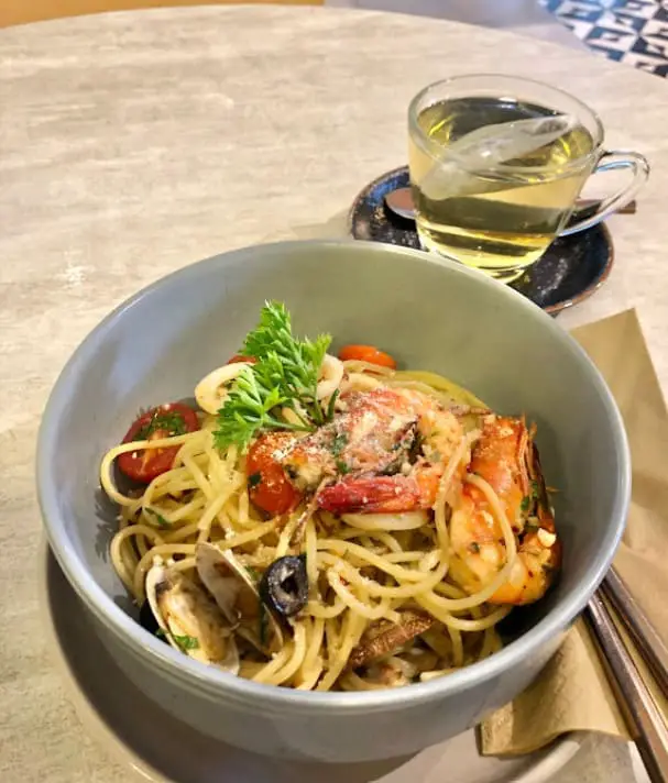tea and seafood pasta served at Foremula cafe pj